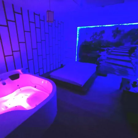 Japanapartment - Jacuzzi 카토비체